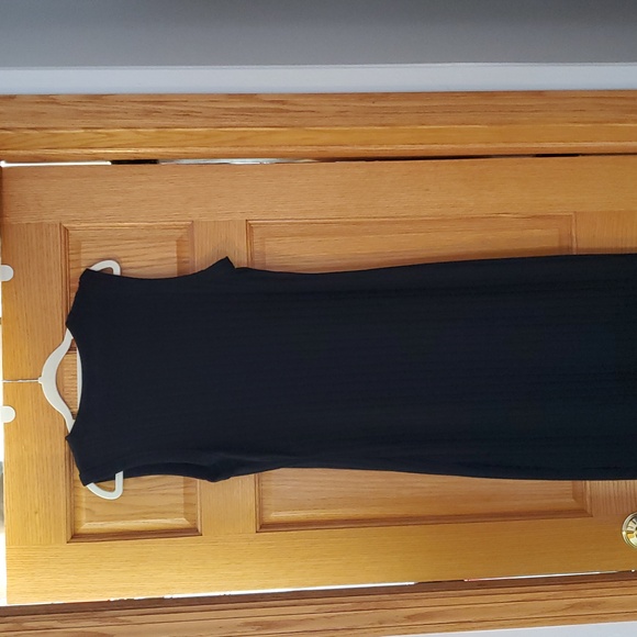 Universal Thread Black Maxi Dress - Picture 4 of 6